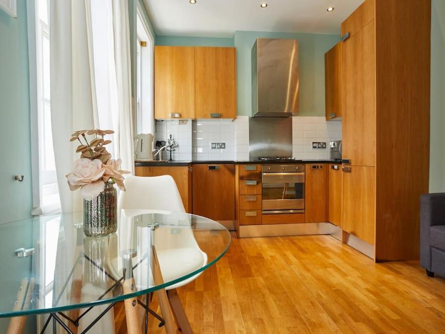 Apartment Central Londra Esterno foto