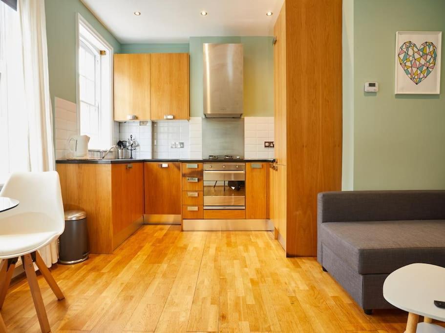 Apartment Central Londra Esterno foto