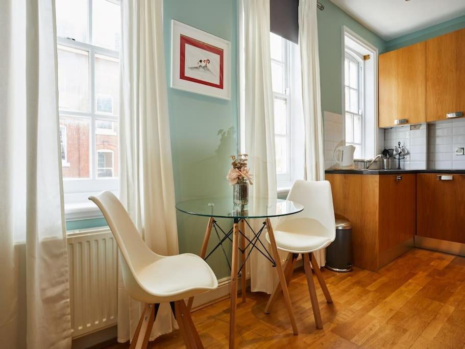 Apartment Central Londra Esterno foto